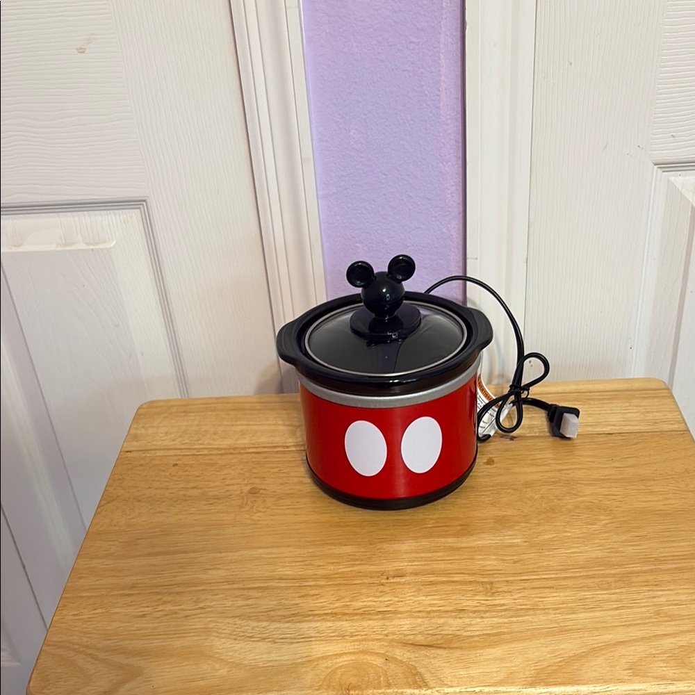 Mickey Mouse Red Slow Cooker 20 oz